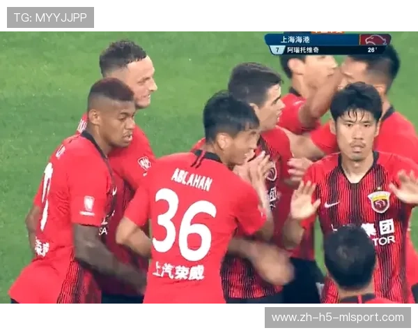 上海海港杨希贴身防守零失误，右路铁闸名不虚传